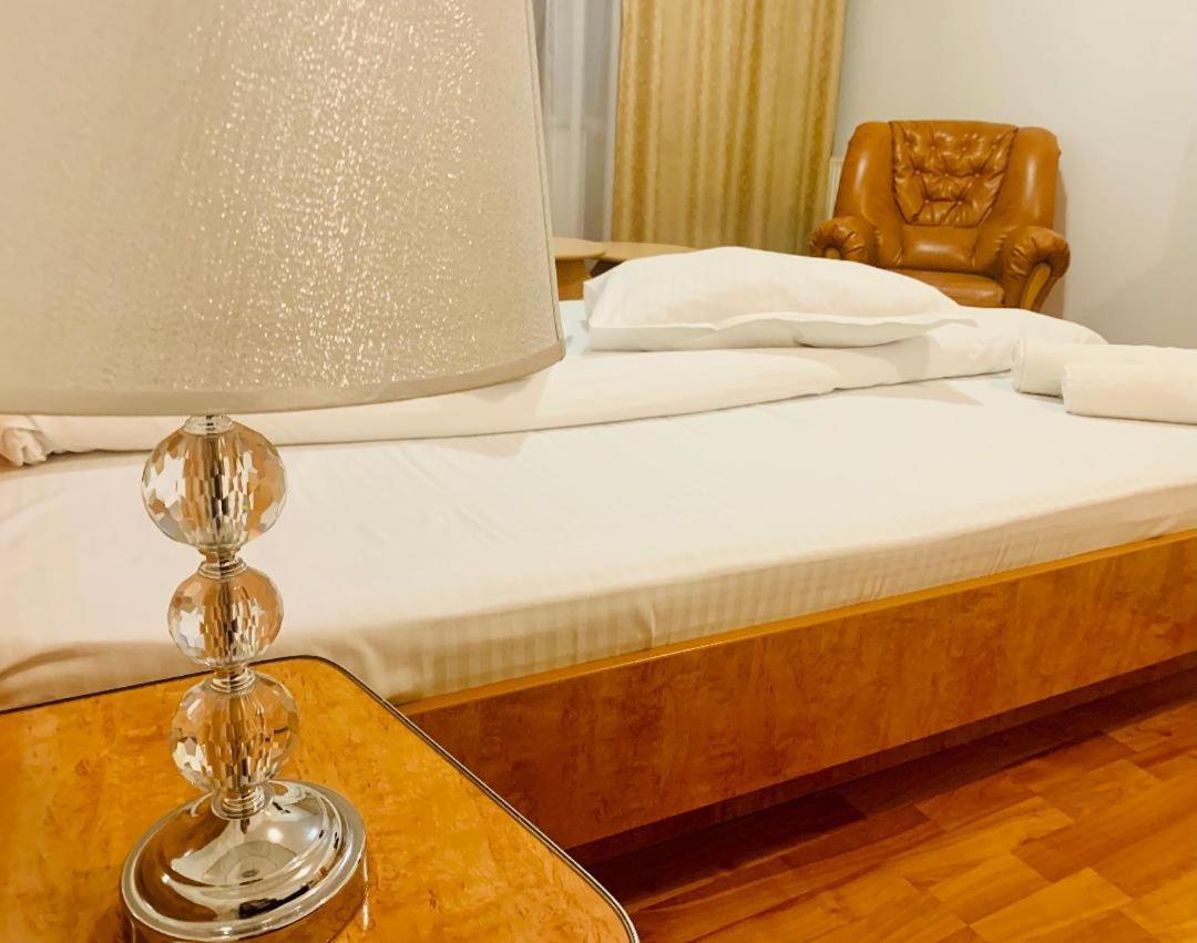 Hotel Green House Craiova Exterior foto