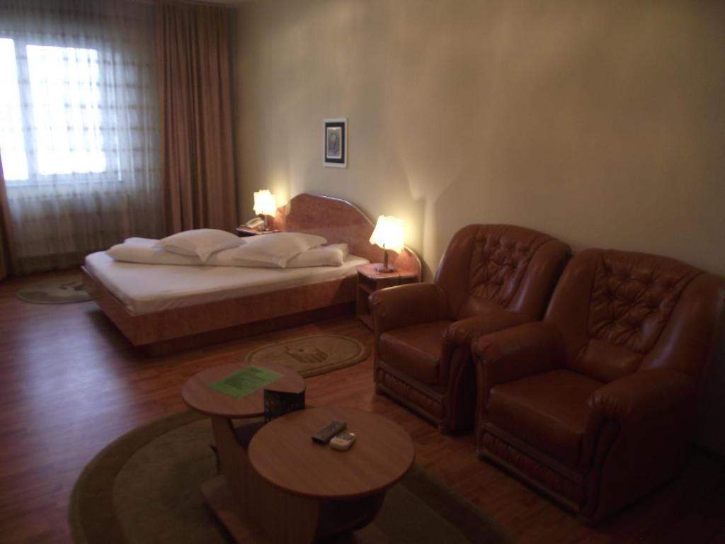 Hotel Green House Craiova Habitación foto